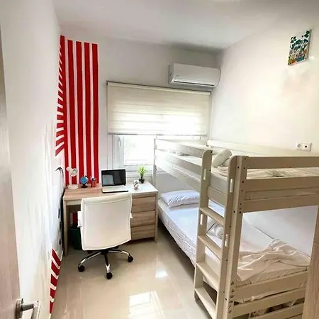 The Cosy Nest -Breakfast Included & Car Rental Available