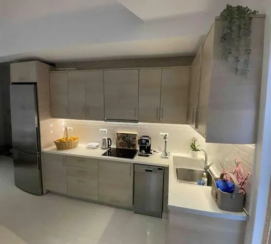 Lägenhet The Cosy Nest -breakfast Included & Car Available Rhodes City